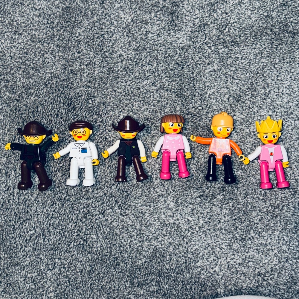 PicassoTiles Magnetic Action Figures Add-Ons Career Imagination Characters 3+‎